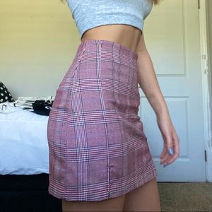 ♡ brandy melville pink cara skirt ♡